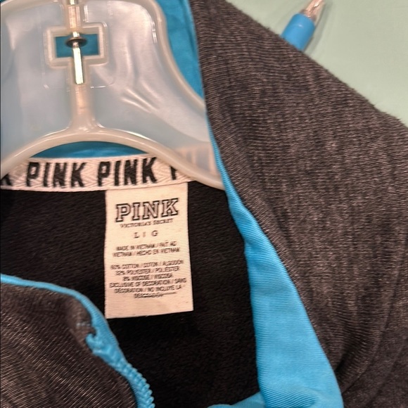 PINK Victoria's Secret Black and Blue Sweatshirt size L - Picture 2 of 8
